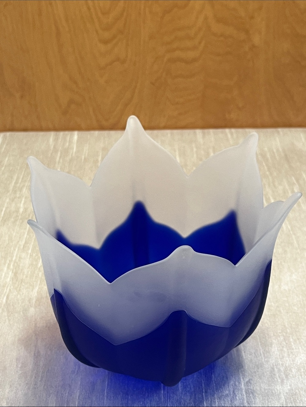 Vintage PartyLite Indigo Blossom Frosted Glass Lotus Bowl Candle Holder P0550